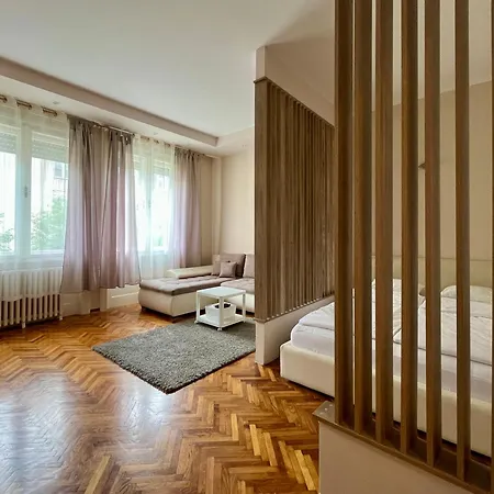 Close To Everything Apartment *